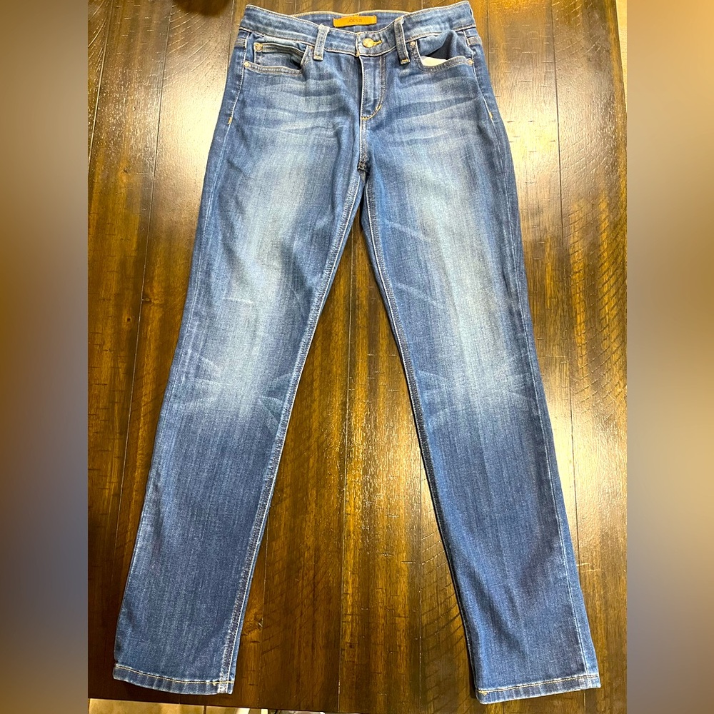 Joe’s women’s straight leg jeans.